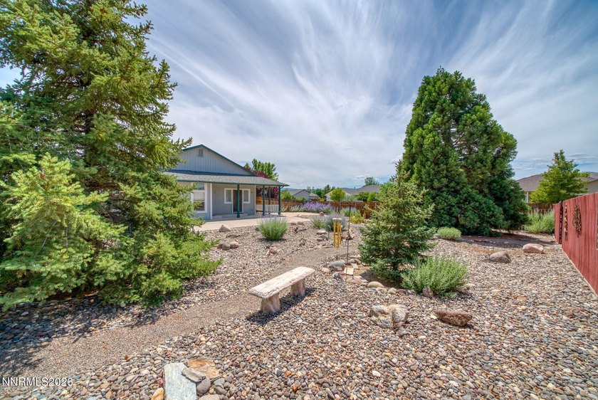 BEAUTIFUL IMMACULATE MAINTAINED 4-bedroom, 2-bath home situated - photo 9