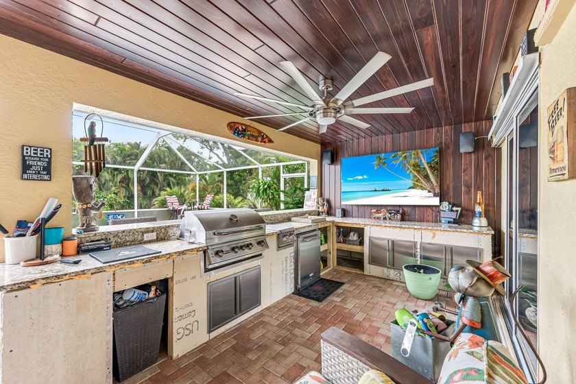 SHORT SALE POOL home off Surfside Blvd in the desirable - photo 6