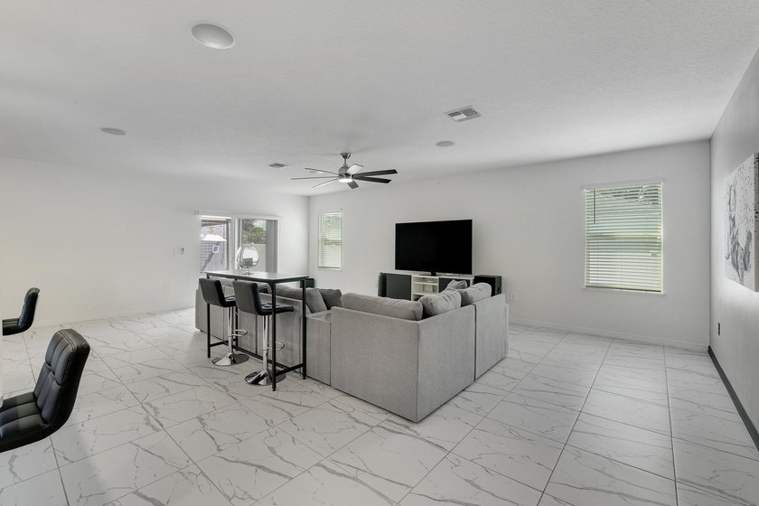 2024 Maranda Homes build featuring 4 bedrooms, 2 full bathrooms - photo 19