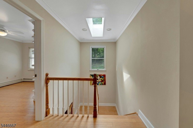 Welcome to a rare blend of classic colonial charm and - photo 28