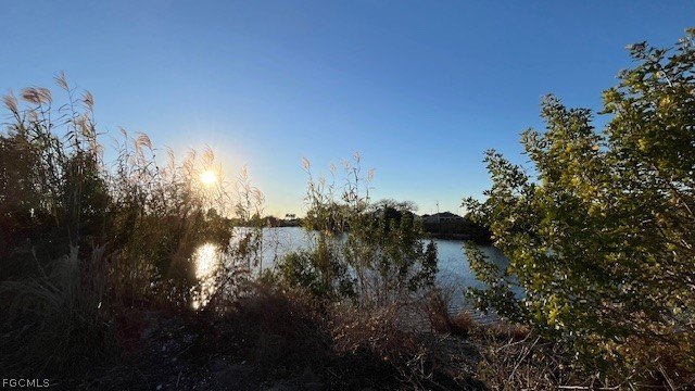 BEAUTIFUL OVERSIZED LOT with Amazing View into Intersection - photo 5