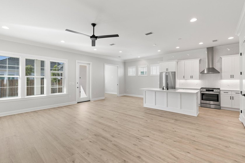 The Alana II is a thoughtfully planned single-level home with 2 - photo 2
