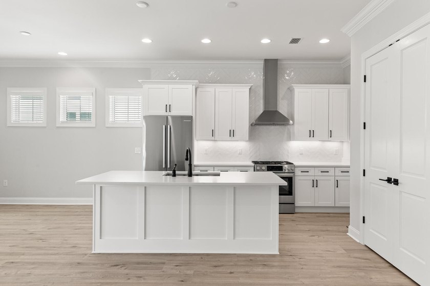 The Alana II is a thoughtfully planned single-level home with 2 - photo 8