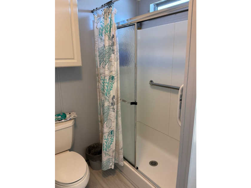 Leased Land Welcomes you to Pine Lakes! This large split-bedroom - photo 34