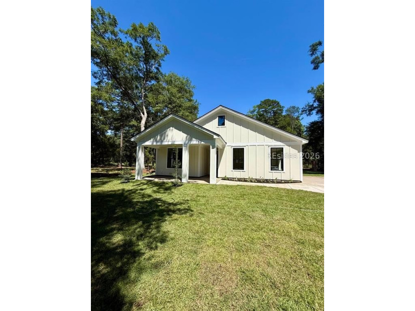 Step into this beautifully newly constructed home designed with - photo 3