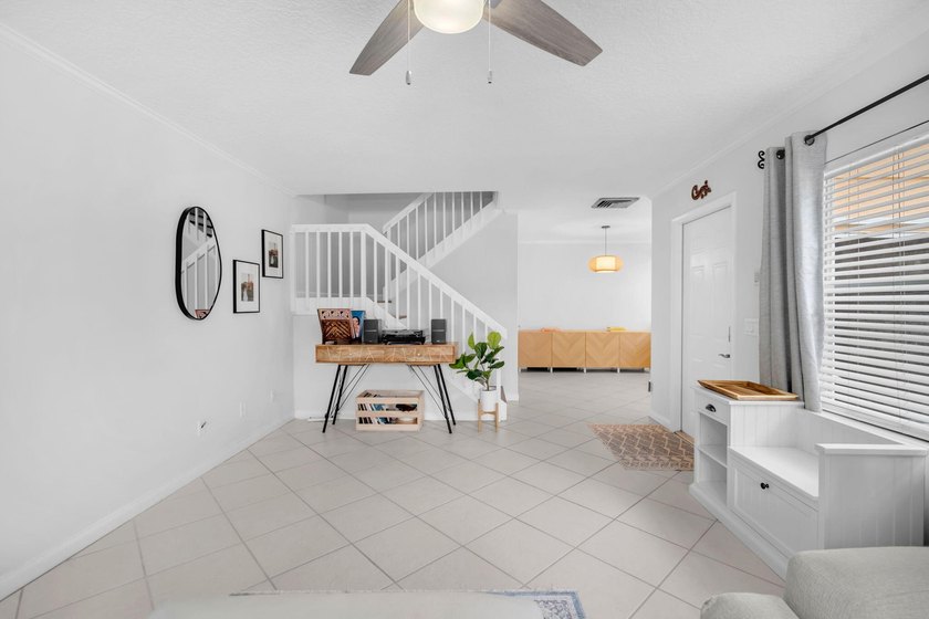 Tastefully upgraded 2-bedroom, 2.5-bath townhome in the - photo 11