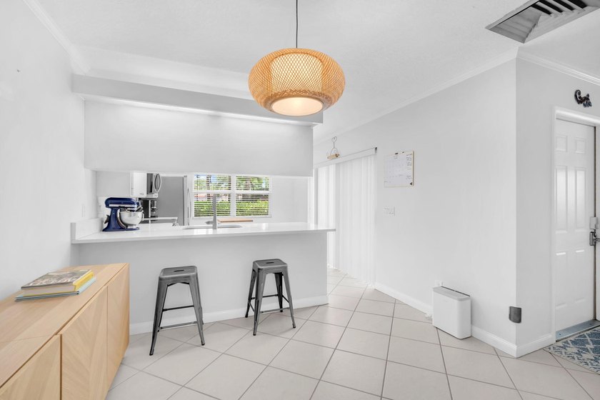 Tastefully upgraded 2-bedroom, 2.5-bath townhome in the - photo 12