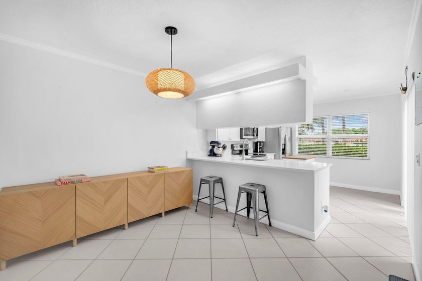 Tastefully upgraded 2-bedroom, 2.5-bath townhome in the - photo 13