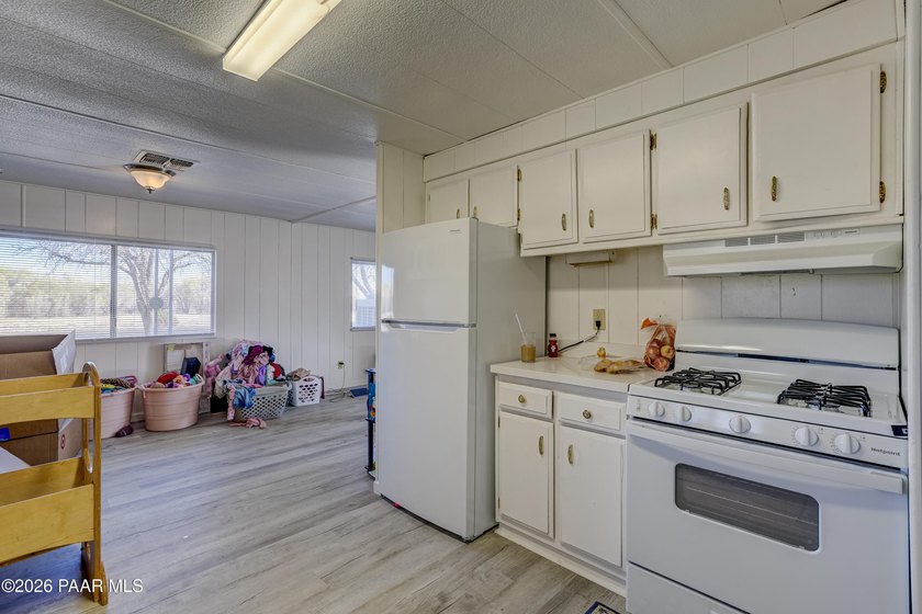 Build your investment portfolio with this Prescott gem! This 947 - photo 14