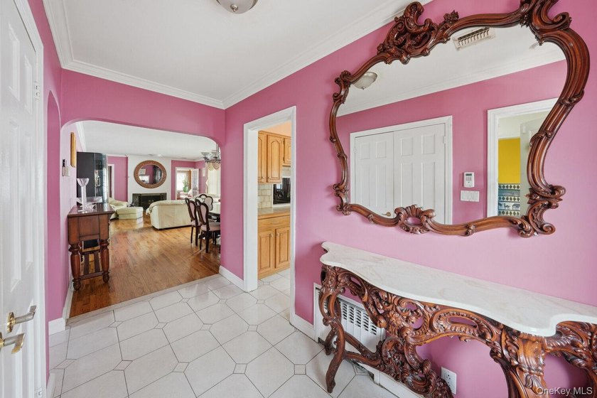 Welcome to this rare ranch-style retreat in the desirable - photo 3