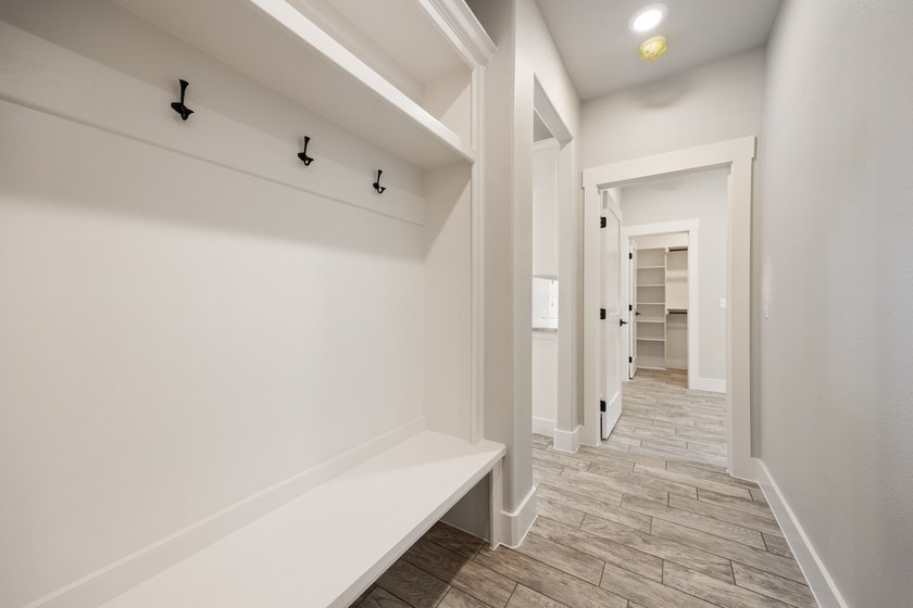 Waterfront living at its finest!! This stunning new construction - photo 26