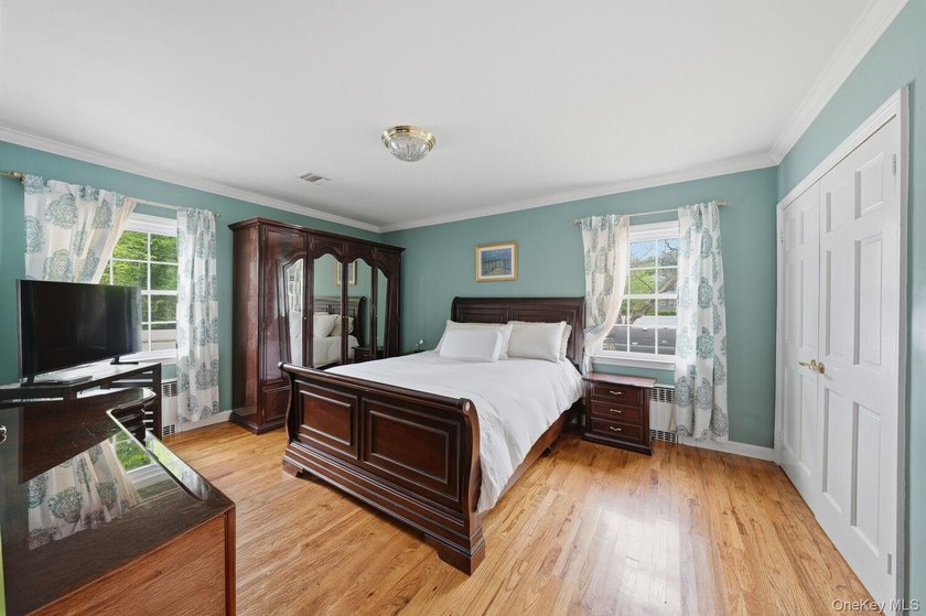 Welcome to this rare ranch-style retreat in the desirable - photo 9