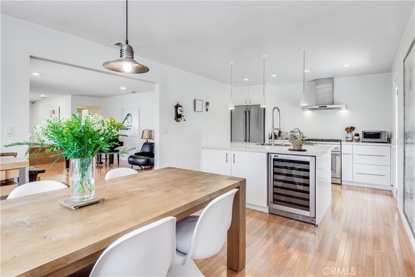 Captivating ?Ocean and Catalina Island views await you in this - photo 18