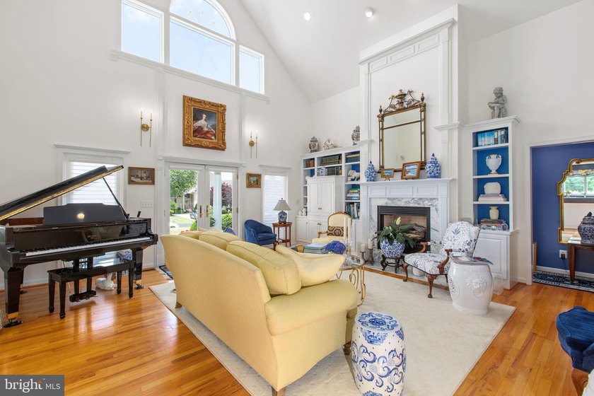 An exceptional waterfront-community home in the highly - photo 5