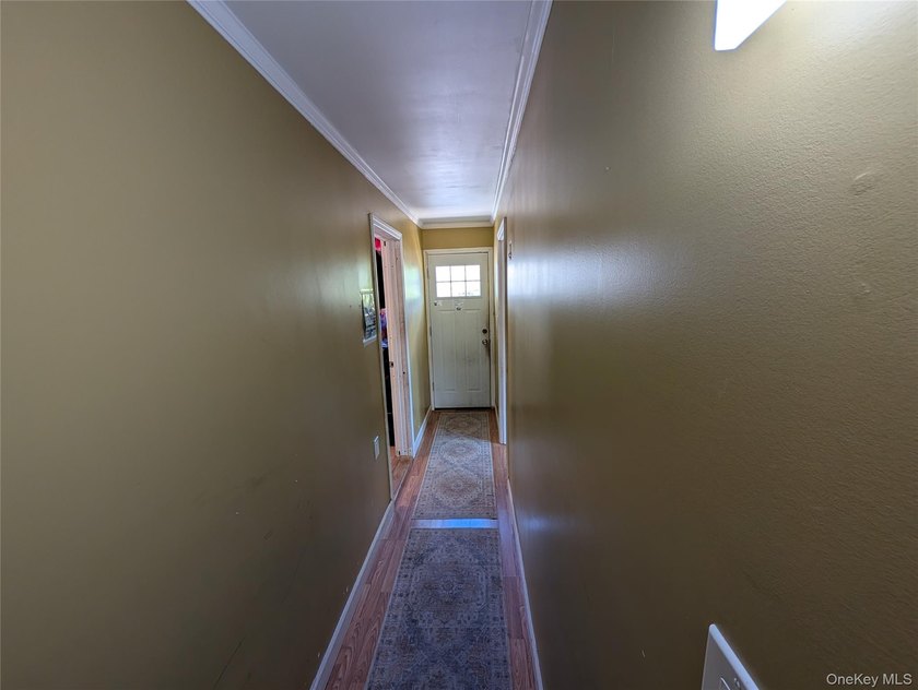 Welcome to this well maintained 5-bedroom, 2-bathroom home in - photo 17