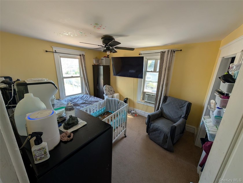 Welcome to this well maintained 5-bedroom, 2-bathroom home in - photo 21