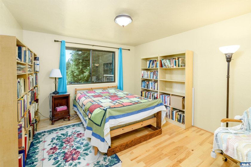 This property is perfect for those with hobbies - from - photo 34