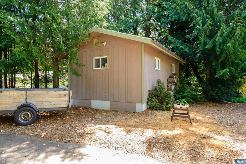 This property is perfect for those with hobbies - from - photo 50