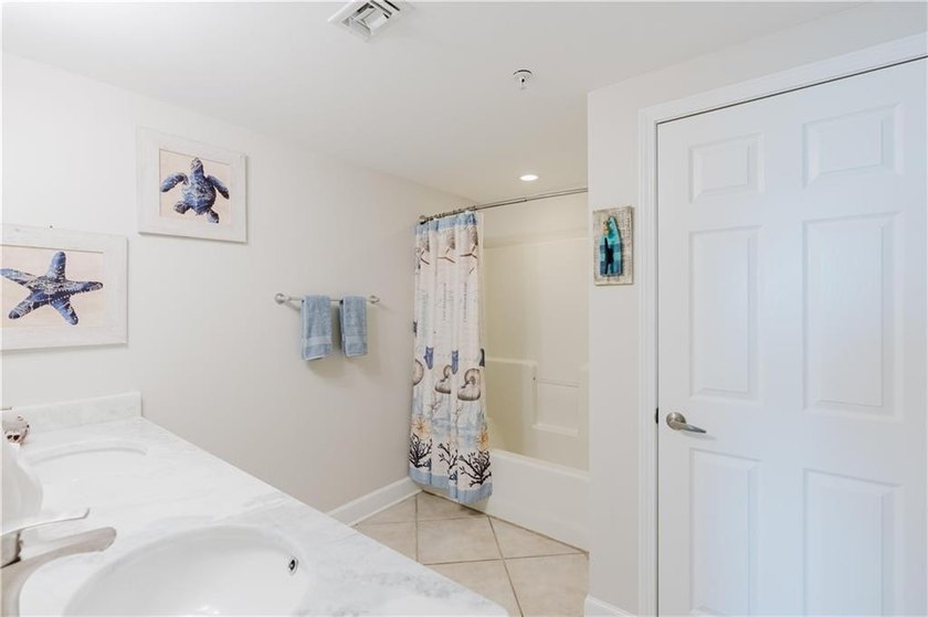 Welcome to Sanibel, where coastal luxury and convenience meet in - photo 10