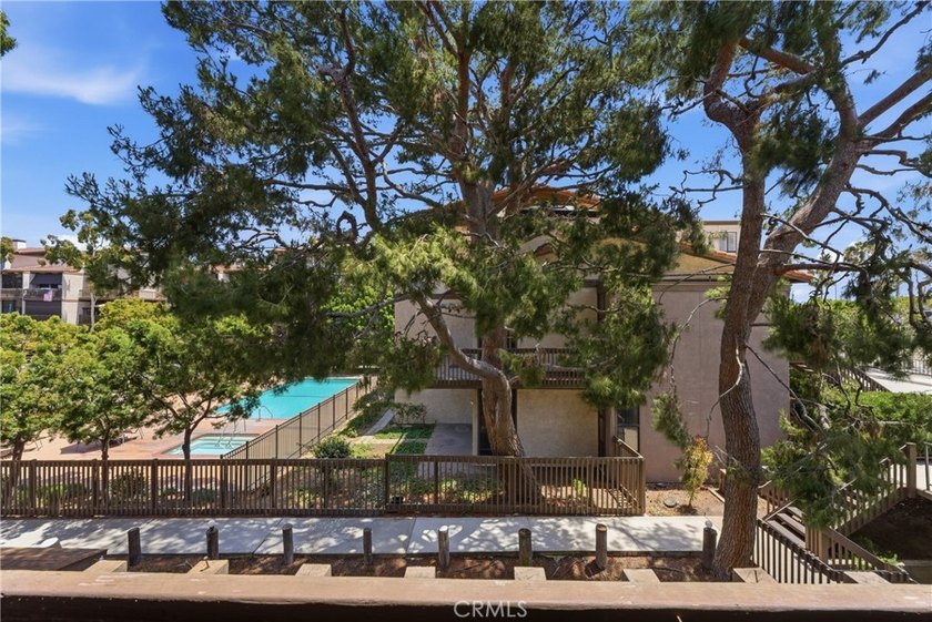 Welcome to 8208 Marina Pacifica Dr N in Long Beach-a private - photo 5