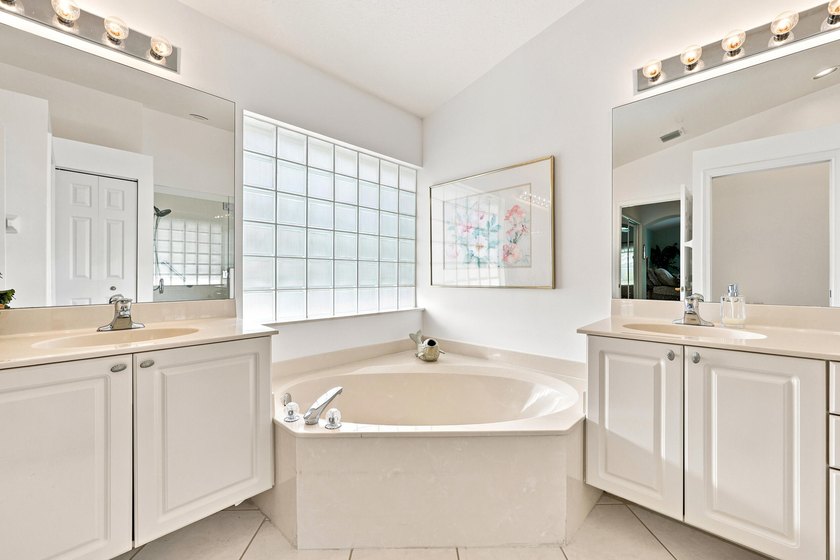 Beautiful lake views from this well-maintained 3-bedroom, 2-bath - photo 24