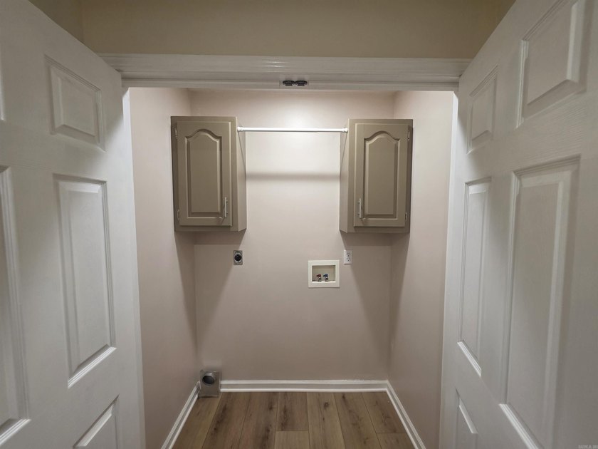 This New listing has been Totally Remodeled. It is three - photo 27