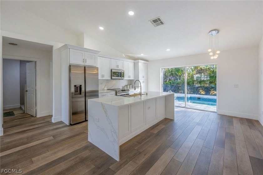 Nestled in NW Cape Coral, this beautifully refreshed 3-bedroom - photo 10
