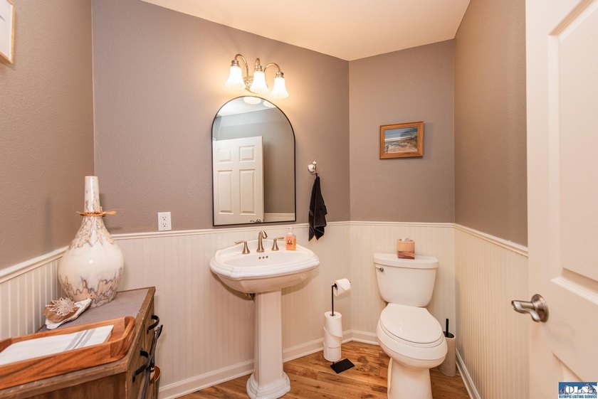 Welcome to a home where craftsmanship, comfort, and Sequim - photo 19