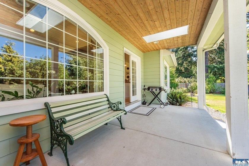 Welcome to a home where craftsmanship, comfort, and Sequim - photo 35
