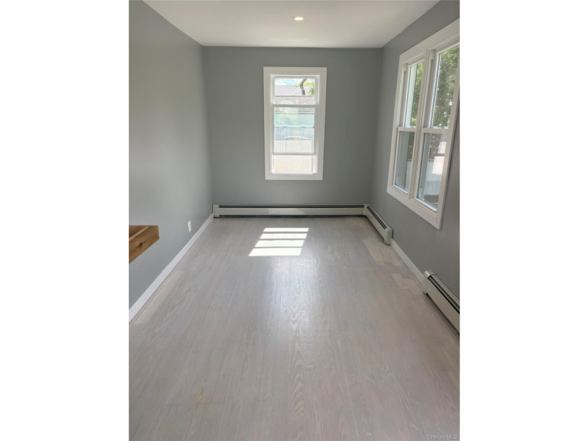 Completely newly renovated two bedroom, one bath Ranch with open - photo 5