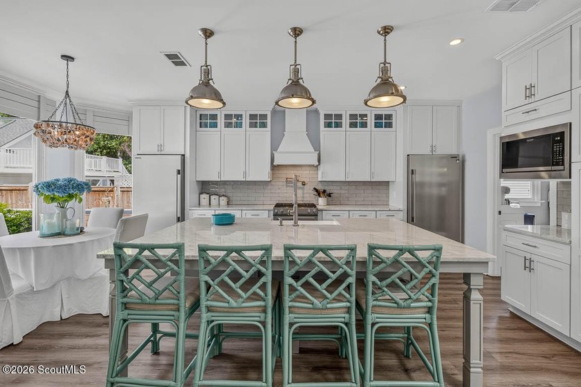 Location, lifestyle, and lovingly maintained, this one has it - photo 12