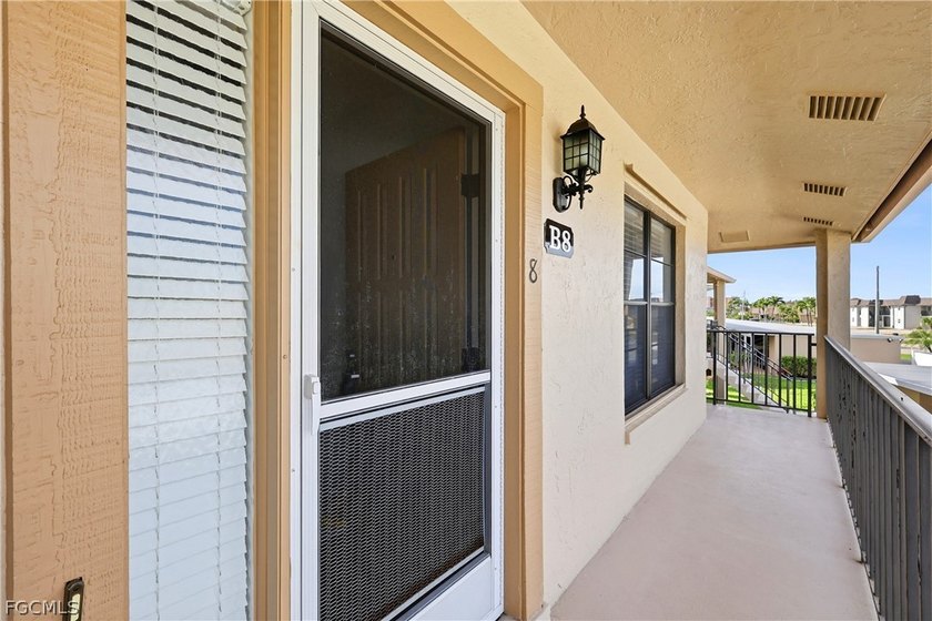 Welcome to this Desireable 2nd Floor Turnkey 2-bedroom - photo 3