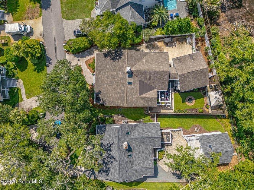 Location, lifestyle, and lovingly maintained, this one has it - photo 47