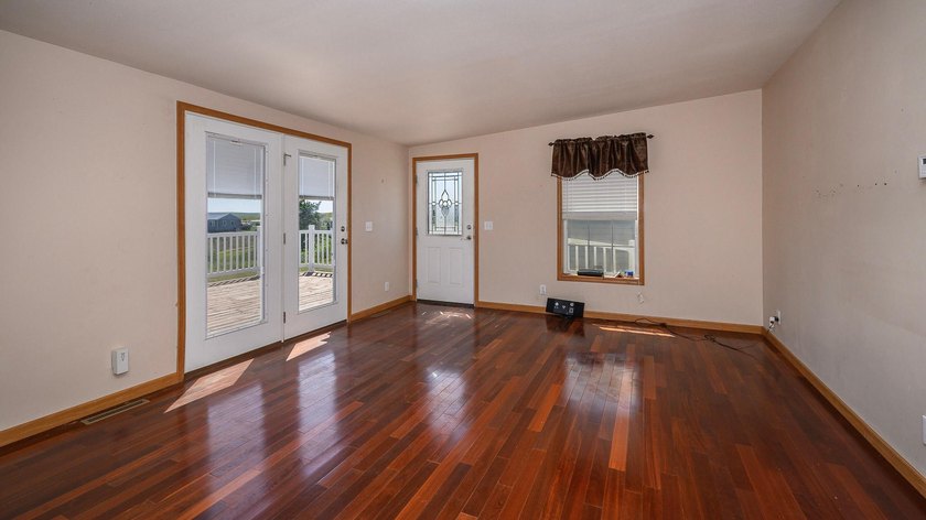 Whether you're searching for a year-round residence or the - photo 4