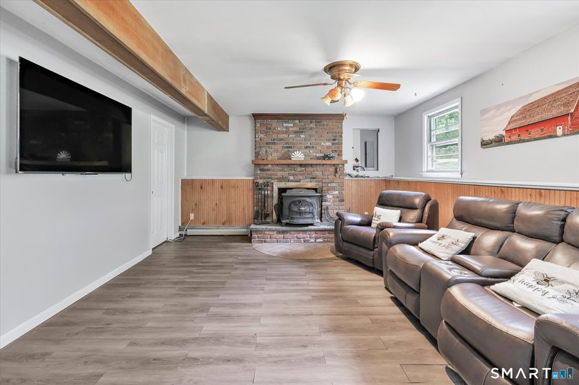 Welcome to 119 Freeman Road in Oxford! Set on approximately 1.5 - photo 26