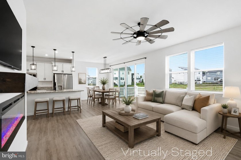 Built in 2022 and meticulously maintained, this Richmond - photo 2