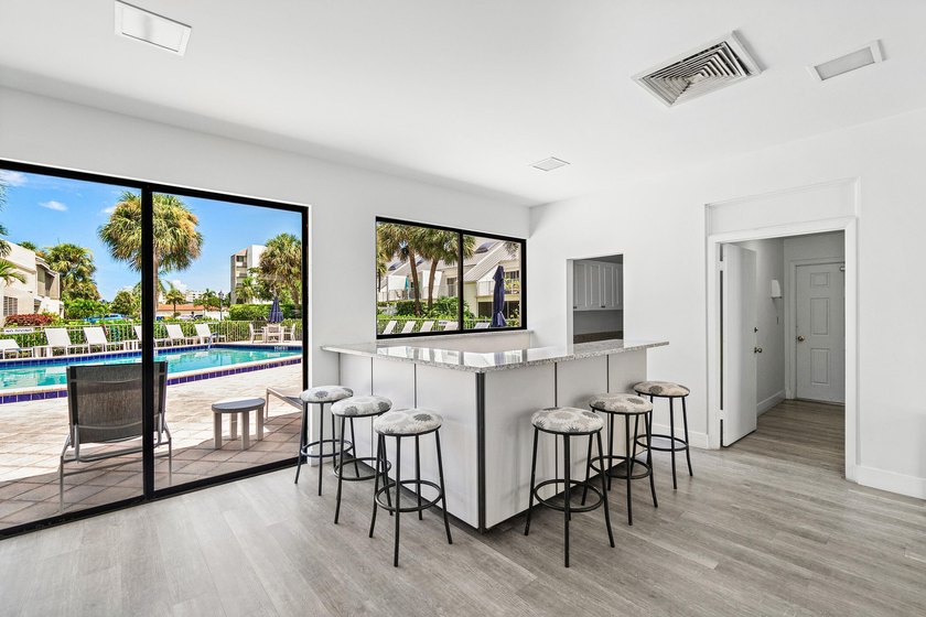 This turn key spacious 3 bedroom 3 bath top floor end unit is - photo 43