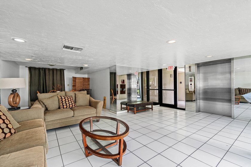 This turn key spacious 3 bedroom 3 bath top floor end unit is - photo 48