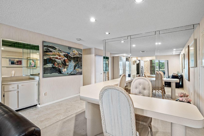 An original turn-key residence offering both immediate - photo 14