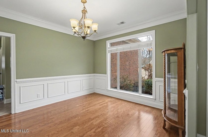 Spacious Living in a Prime Location! Welcome home to this - photo 16