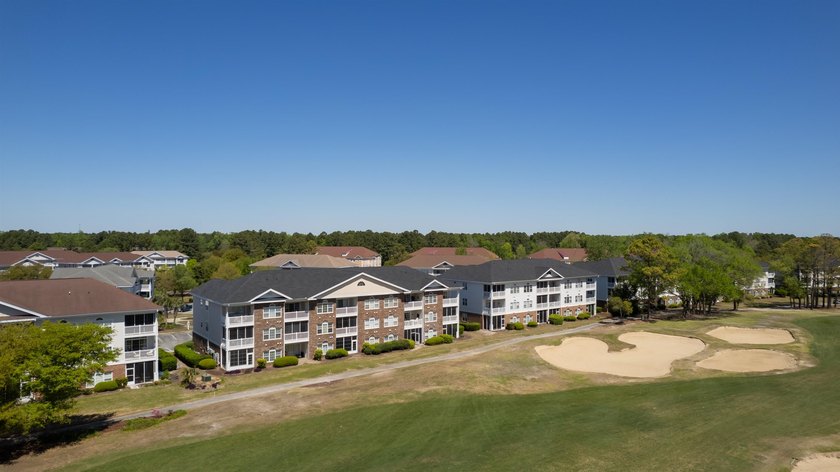 Welcome to luxury living overlooking the picturesque greens of - photo 29
