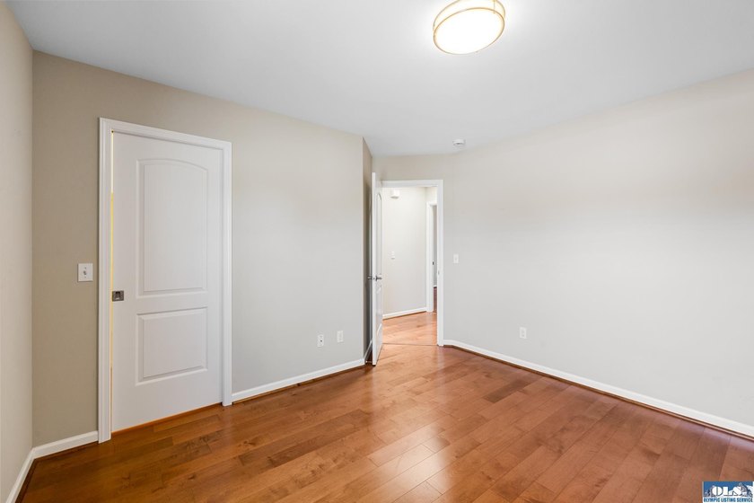 Welcome home to this beautifully maintained 3 bedroom, 2 bath - photo 29