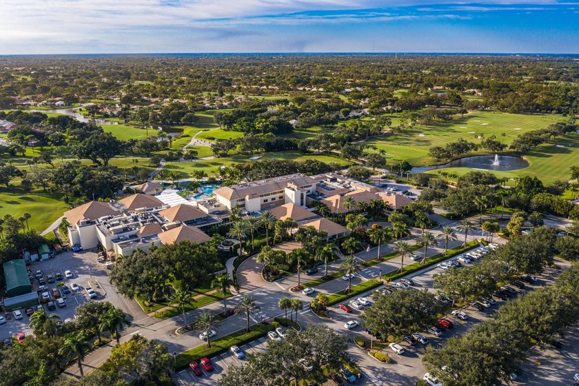 An original turn-key residence offering both immediate - photo 40