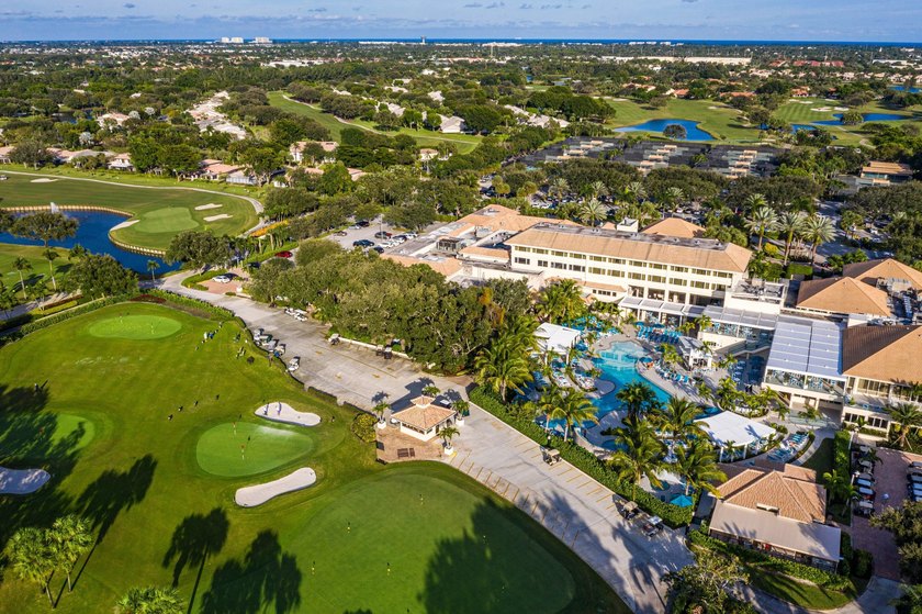 An original turn-key residence offering both immediate - photo 41