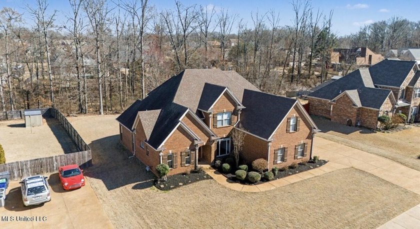 Spacious Living in a Prime Location! Welcome home to this - photo 42