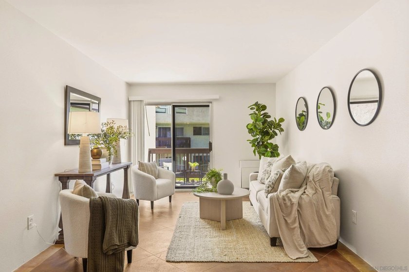 Welcome to this beautifully refreshed ground floor retreat in - photo 8