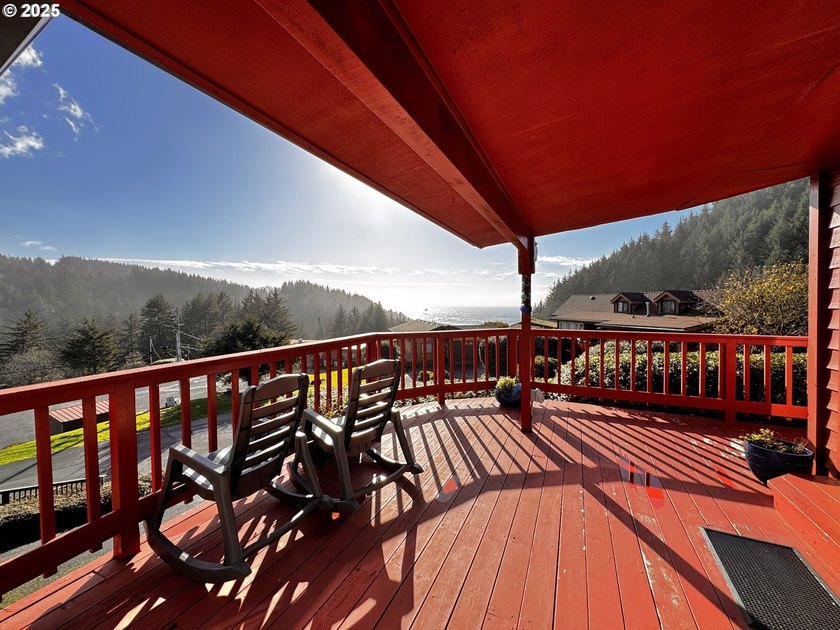 OCEAN VIEWS from this large, active vacation rental at - photo 14