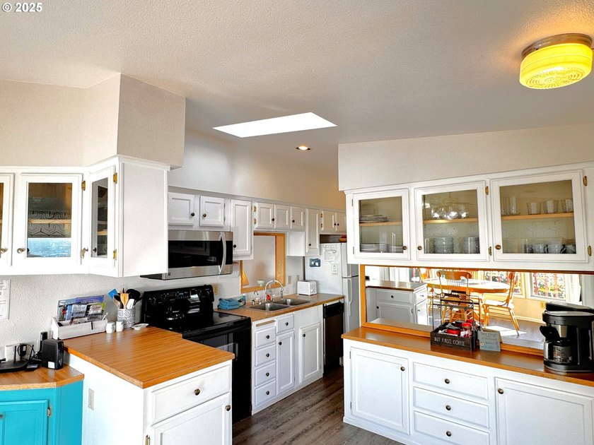 OCEAN VIEWS from this large, active vacation rental at - photo 17