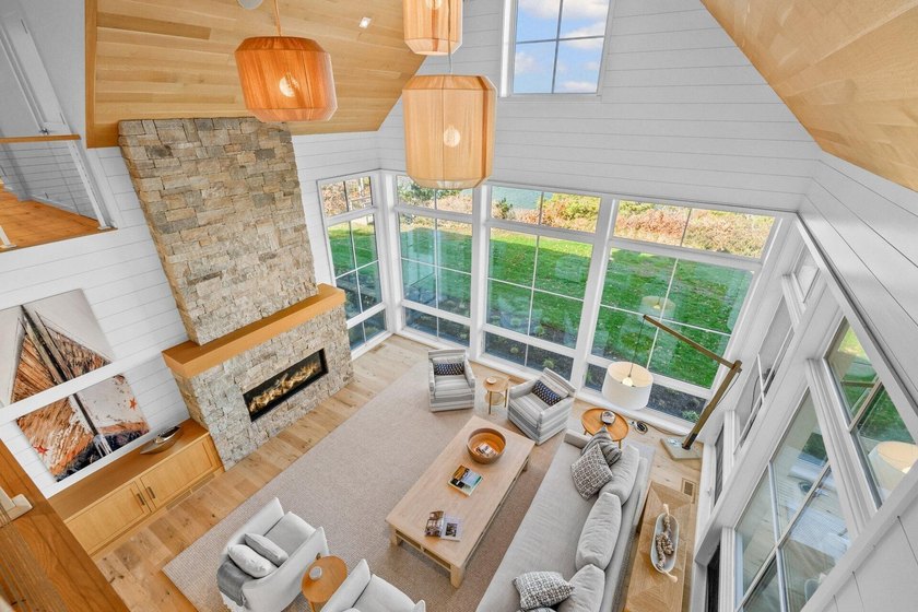 Nestled above the shimmering waters of Bassing Harbor, this - photo 22