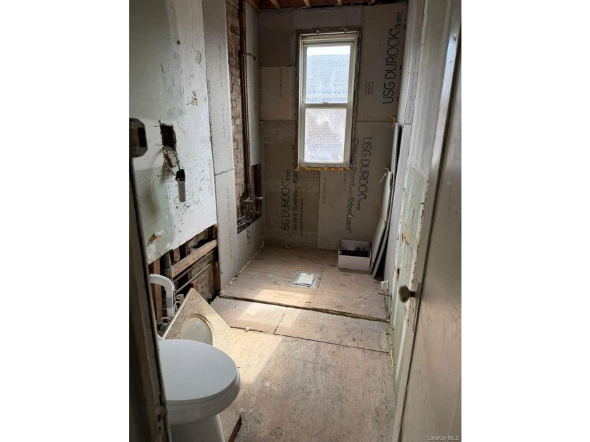Duplex property in Brooklyn offering a great opportunity for - photo 14